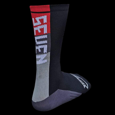 Seven Seven Design Pantona Red Socks